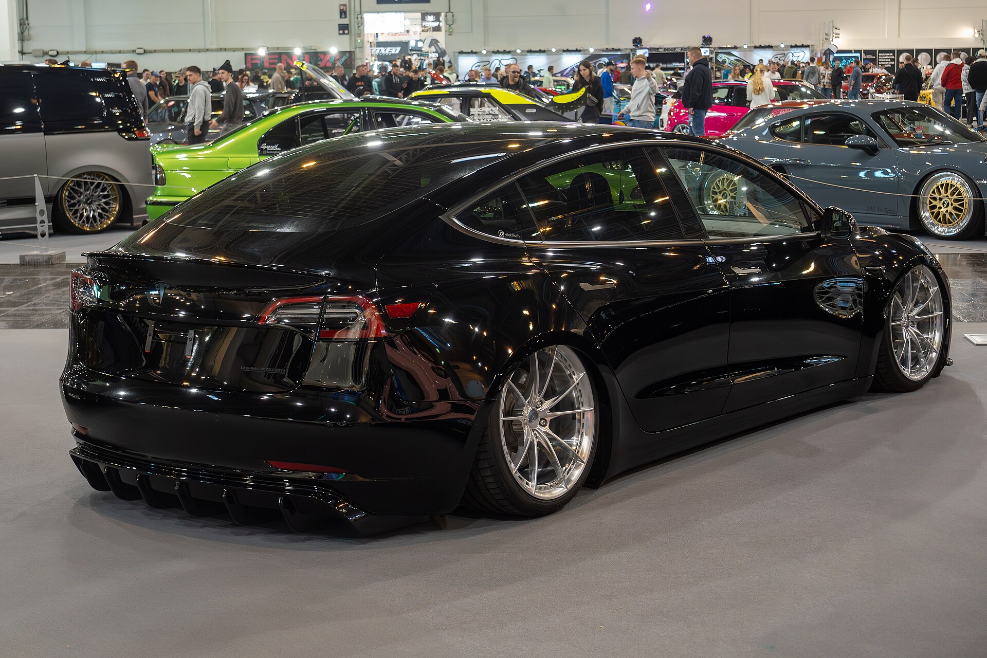 Tesla Model 3 LR